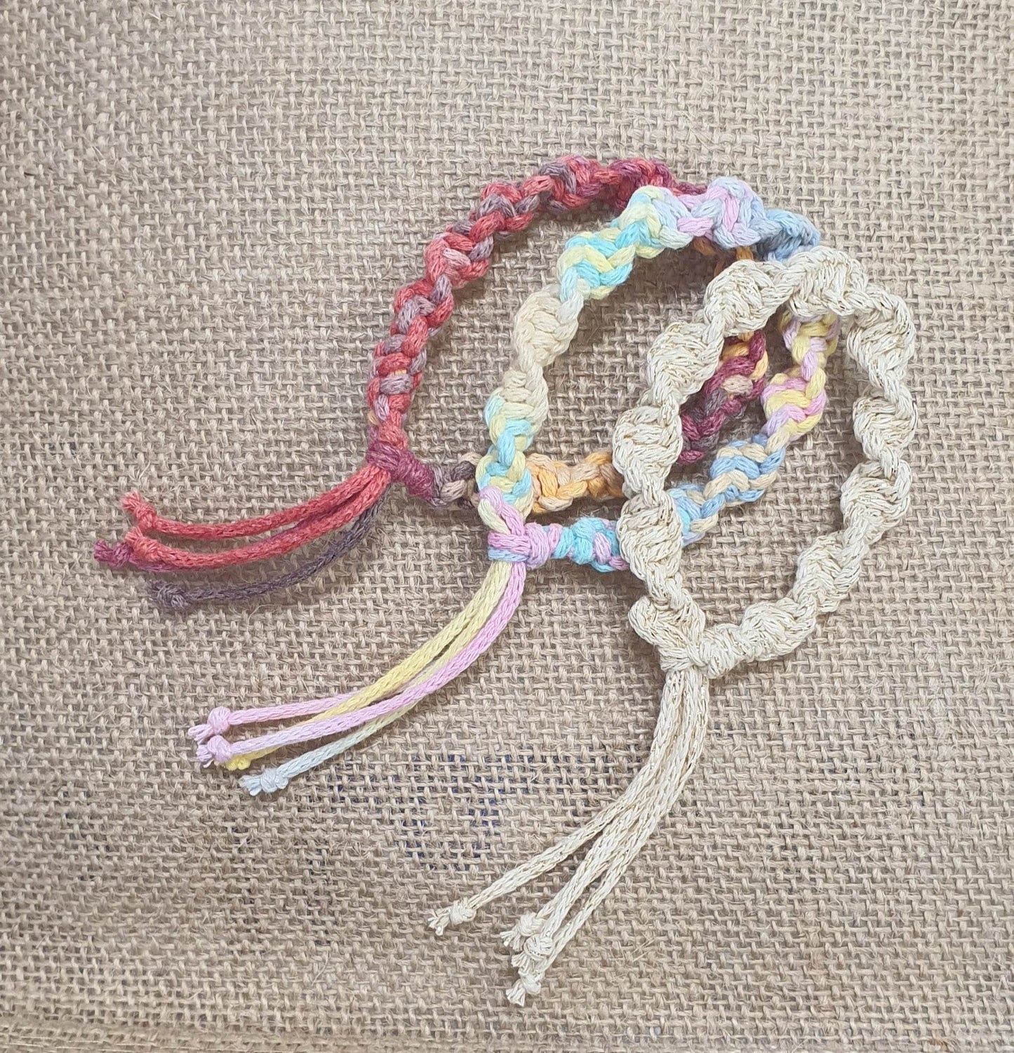 DIY PACK - Friendship Bracelets- بكج إصنعها بنفسك - أساور الصداقة - Toot Box