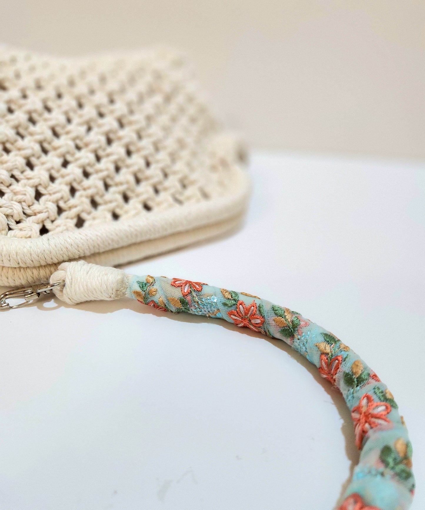 حقيبة مكرمية - زهرة الربيع | Handmade Macrame Bag – Spring Bloom - Toot Box