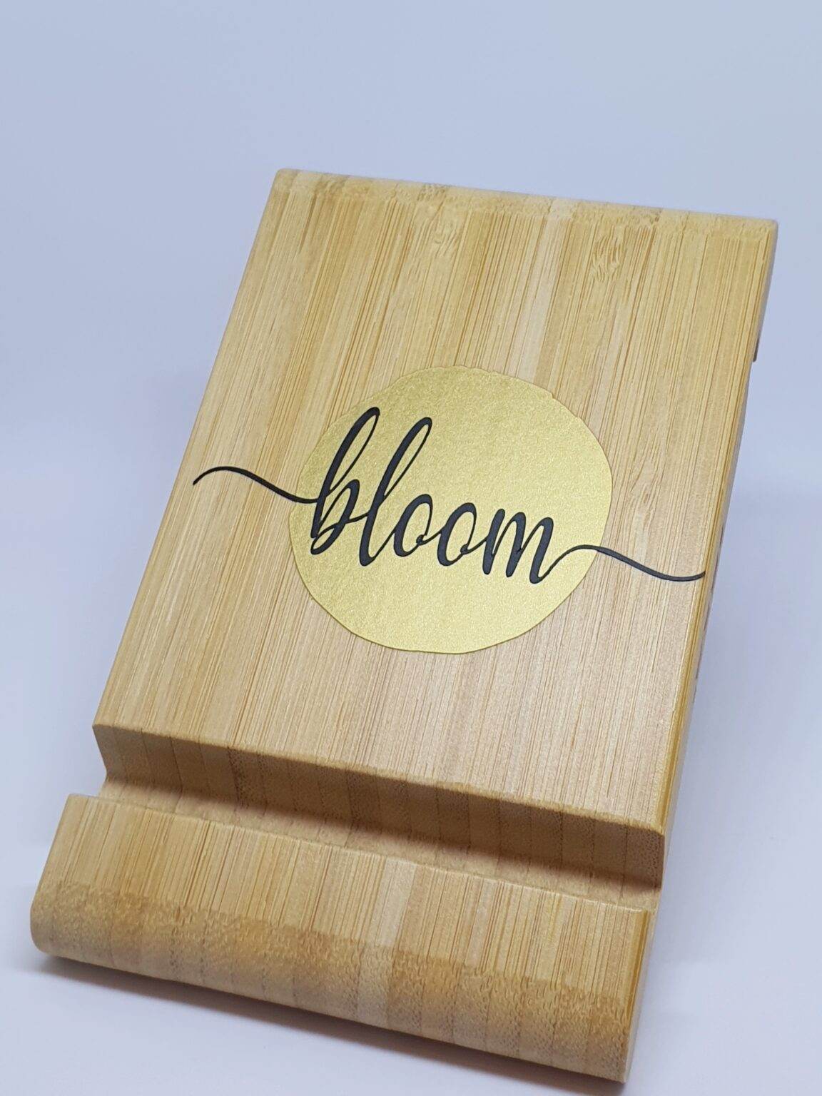 ستاند أو حامل للموبايل أو التابلت / Love & Bloom - Toot Box