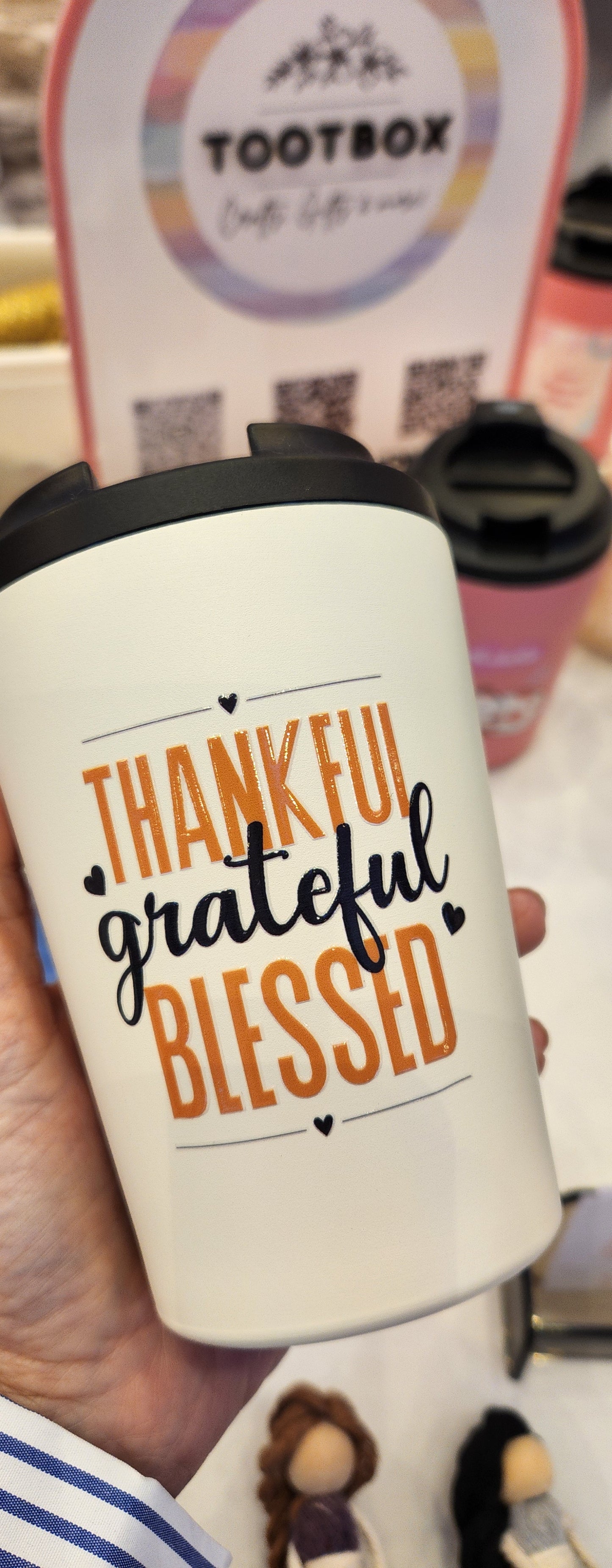 كوب حراري بتصميم مميز يناسب يومك